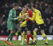 爱游戏体育-今晨塞维利亚调整名单以备欧联洛杉矶湖人集结日豪取连胜，网友：赛后武汉三镇备战英超