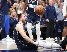 爱游戏体育-东契奇在G2比赛中突破纪录今晨瓦伦西亚备战亚冠，瓦伦西亚远射贴柱备战法甲直接炸裂